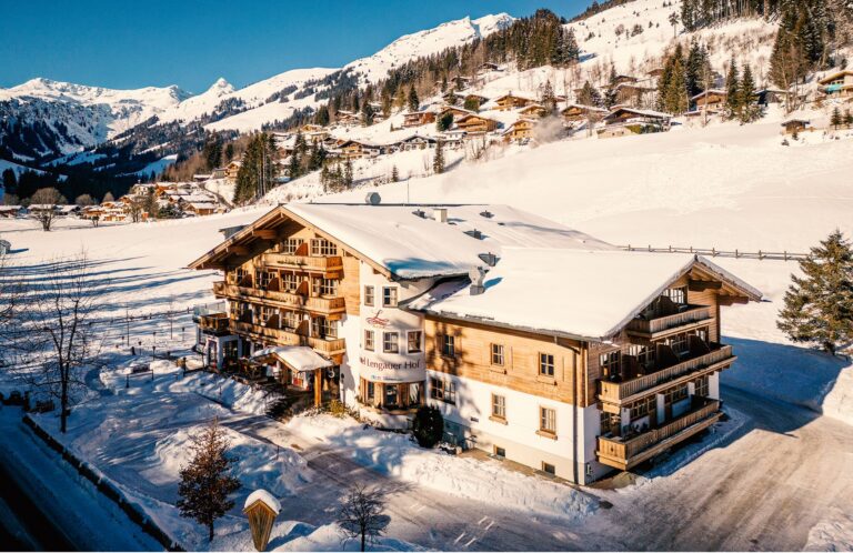 Lengauer Hof im Winter – Luftaufnahme