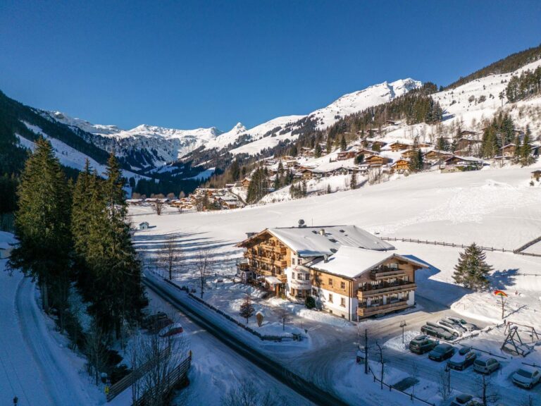 Talblick im Winter